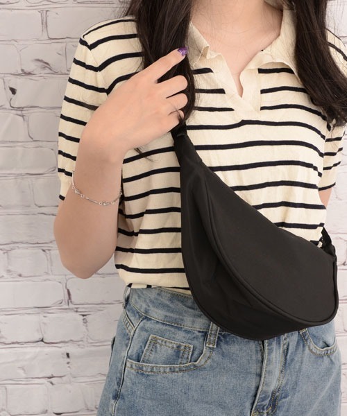 VIBGYOR Women(ヴィブジョー ウィメン)の「【float】カラバリ シンプル ショルダーバッグ【9色展開】(ショルダーバッグ・レディース・パープル/ラベンダー/オレンジ/ホワイト/ピンク/ブラック/カーキ/グレー/ブルー・FREE)」の3枚目の写真