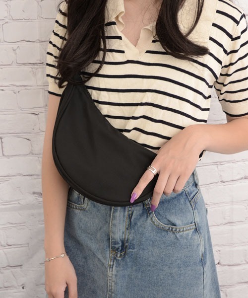 VIBGYOR Women(ヴィブジョー ウィメン)の「【float】カラバリ シンプル ショルダーバッグ【9色展開】(ショルダーバッグ・レディース・パープル/ラベンダー/オレンジ/ホワイト/ピンク/ブラック/カーキ/グレー/ブルー・FREE)」の18枚目の写真