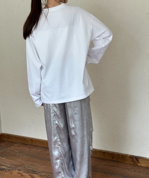 Per sist ence（パーシエンス）の「オーバーサイズ箔プリントロンT（Tシャツ/カットソー・レディース・チャコールグレー/ホワイト系1/ホワイト系2・FREE）」の8枚目の写真