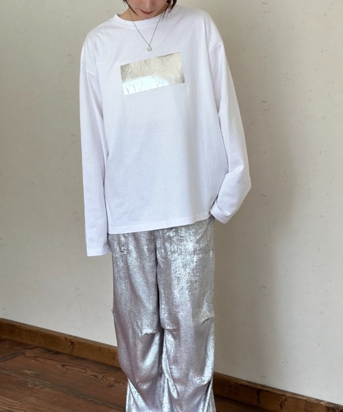 Per sist ence（パーシエンス）の「オーバーサイズ箔プリントロンT（Tシャツ/カットソー・レディース・チャコールグレー/ホワイト系1/ホワイト系2・FREE）」の12枚目の写真