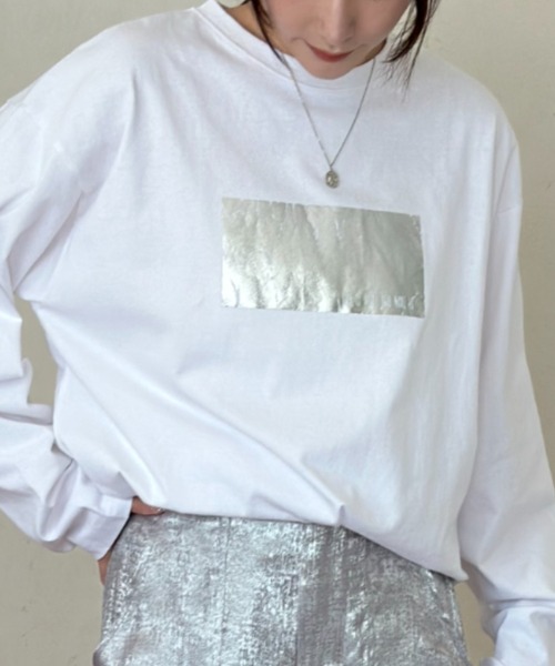 Per sist ence（パーシエンス）の「オーバーサイズ箔プリントロンT（Tシャツ/カットソー・レディース・チャコールグレー/ホワイト系1/ホワイト系2・FREE）」の19枚目の写真