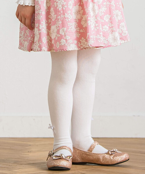 Tartine et Chocolat(タルティーヌエショコラ)の「【日本製】【お揃い】リボンチャームタイツ(80~140cm)(タイツ/ストッキング・キッズ・オフホワイト/グレー/ネイビー/ベージュ・SS/S/M/L)」の5枚目の写真