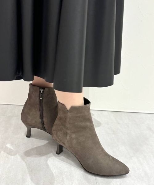 HIMIKO（ヒミコ）の「【Made in Japan】【撥水】サイドカットブーツ/641424（ブーツ・レディース・ブラック/アイボリー/グレー・22.0cm/22.5cm/23.0cm/23.5cm/24.0cm/24.5cm/25.0cm/25.5cm）」の21枚目の写真