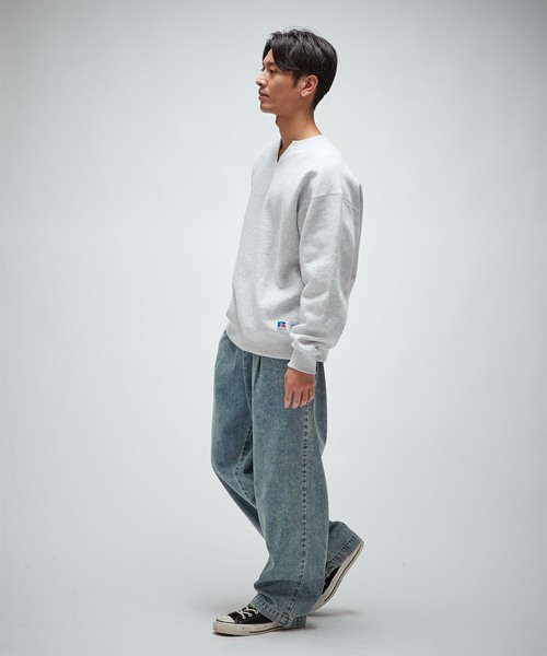 RUSSELL（ラッセル）の「【RUSSELL ATHLETIC】別注 カットオフクルーネックスウェット（スウェット・メンズ・ネイビー/ホワイト×ホワイト/ライトグレー・LARGE/MEDIUM）」の5枚目の写真