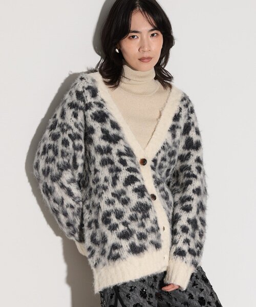 GALLEST(ギャレスト)の「レオパードフェザーカーディガン(カーディガン/ボレロ・レディース・イエロー系その他6/ダークブラウン系4/チャコール・38)」の2枚目の写真
