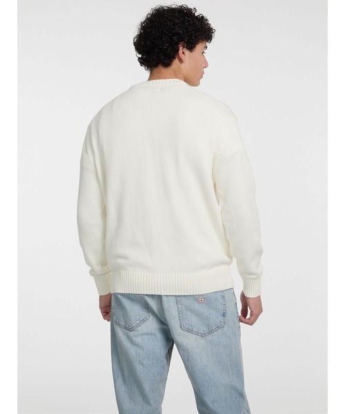 GUESS JEANS(ゲスジーンズ)の「GUESS JEANS Ls Cn Big Triangle Sweater ロゴ セーター(スウェット・メンズ・ブラック/オフホワイト/グレー・SMALL/X-LARGE/MEDIUM/LARGE)」の16枚目の写真