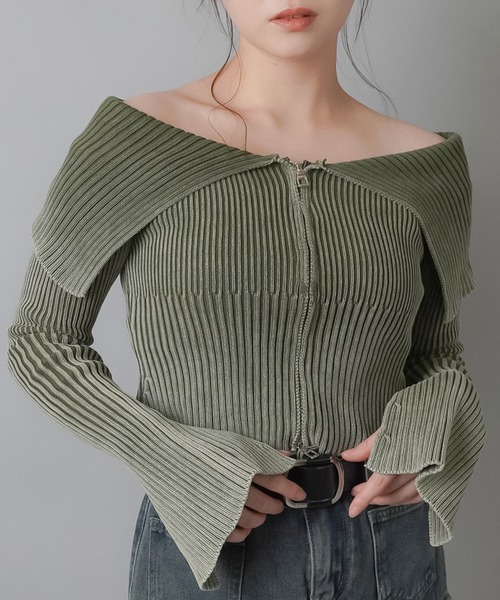 SPINNS（スピンズ）の「Wジップ長袖オフショルニット / ピグメント加工（ニット/セーター・レディース・ブルー/ブラック/カーキ・ONESIZE）」の2枚目の写真