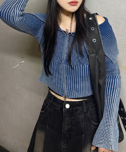 SPINNS（スピンズ）の「Wジップ長袖オフショルニット / ピグメント加工（ニット/セーター・レディース・ブルー/ブラック/カーキ・ONESIZE）」の3枚目の写真