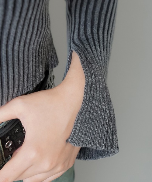 SPINNS（スピンズ）の「Wジップ長袖オフショルニット / ピグメント加工（ニット/セーター・レディース・ブルー/ブラック/カーキ・ONESIZE）」の8枚目の写真