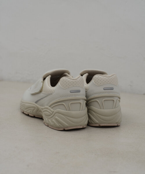 MoonStar（ムーンスター）の「【810s】BANDSTUDEN（スニーカー・レディース・ホワイト系その他/ブラック・25cm/24cm/23cm）」の3枚目の写真