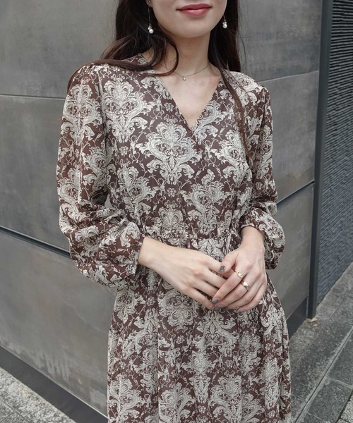 CORNERS（コーナーズ）の「ペイズリー柄カシュクールワンピース（ワンピース・レディース・ブラック/ブラウン/グリーン・M）」の6枚目の写真