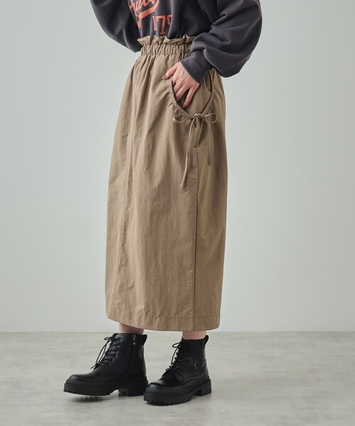 SHOO・LA・RUE（シューラルー）の「【洗える】ドロストリボン ナイロンスカート（スカート・レディース・ブラック/ブルーグリーン/ブラウン系・02/03/04）」の13枚目の写真