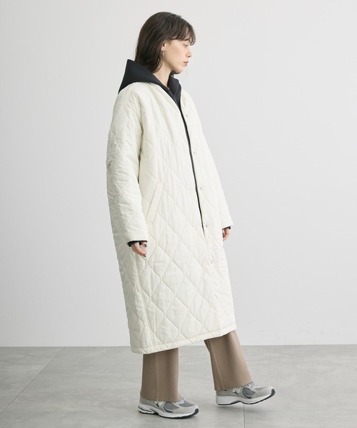 AMERICAN HOLIC（アメリカンホリック）の「軽ポカキルティングロングコート（ノーカラージャケット・レディース・アイボリー/ブラック・M/L）」の18枚目の写真