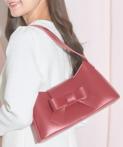 tocco closet（トッコ　クローゼット）の「【ZOZO限定】フロントリボンバッグ（ショルダーバッグ・レディース・レッド/アイボリー/ブラック・FREE）」の17枚目の写真