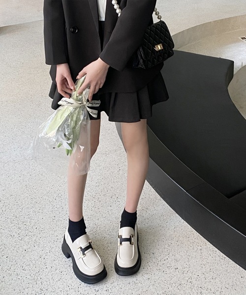 セール】レザー調 バックル付き 厚底 クラシック ローファー