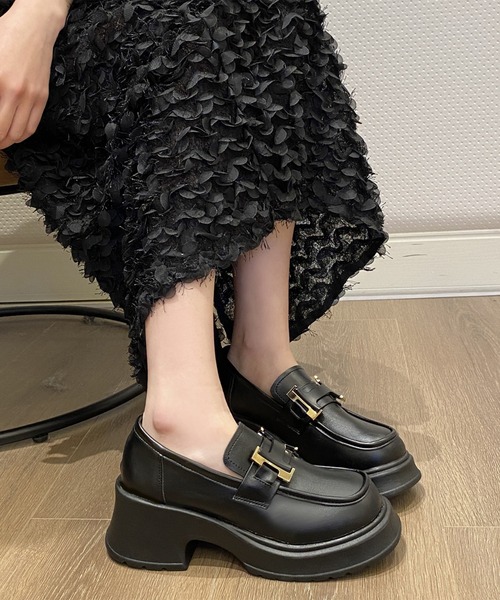 セール】レザー調 バックル付き 厚底 クラシック ローファー