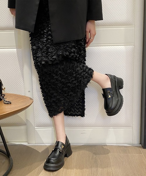 セール】レザー調 バックル付き 厚底 クラシック ローファー