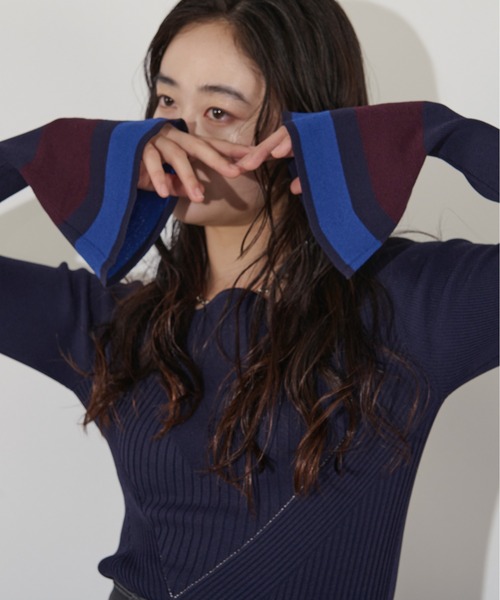 ニット セーター Wavy neck 配色ベルスリーブニット レディース Wavy neck 配色ベルスリーブニット（ニット/セーター）｜Ezick