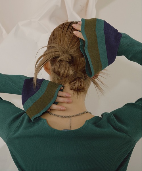 ニット セーター Wavy neck 配色ベルスリーブニット レディース Wavy neck 配色ベルスリーブニット（ニット/セーター）｜Ezick
