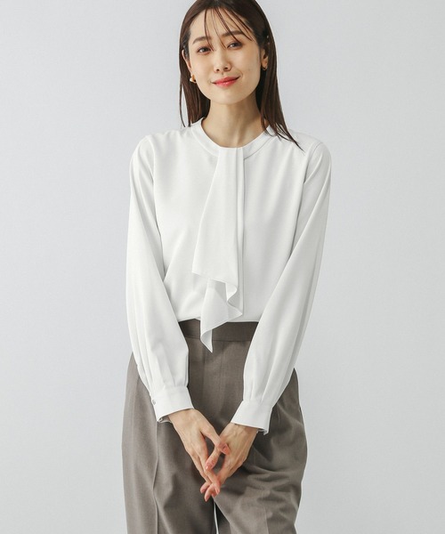 GLOBAL WORK（グローバルワーク）の「お手入れらくらくボウタイ風ブラウス/133607（シャツ/ブラウス・レディース・グレイッシュベージュ/ミント/オフホワイト/ピンク・LARGE/MEDIUM/SMALL/X-LARGE）」の12枚目の写真