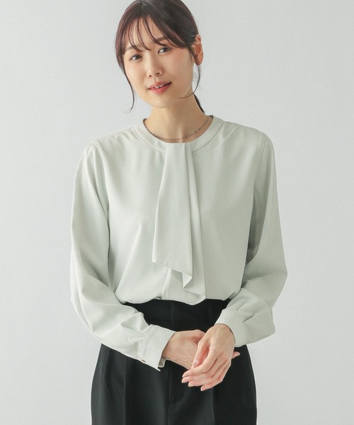 GLOBAL WORK（グローバルワーク）の「お手入れらくらくボウタイ風ブラウス/133607（シャツ/ブラウス・レディース・グレイッシュベージュ/ミント/オフホワイト/ピンク・LARGE/MEDIUM/SMALL/X-LARGE）」の14枚目の写真