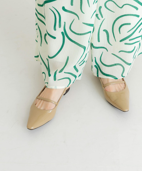 URBAN RESEARCH(アーバンリサーチ)の「ポインテッドバックストラップシューズ(パンプス・レディース・ブラック系その他/ベージュ系その他・23.5/24/24.5/25)」の18枚目の写真