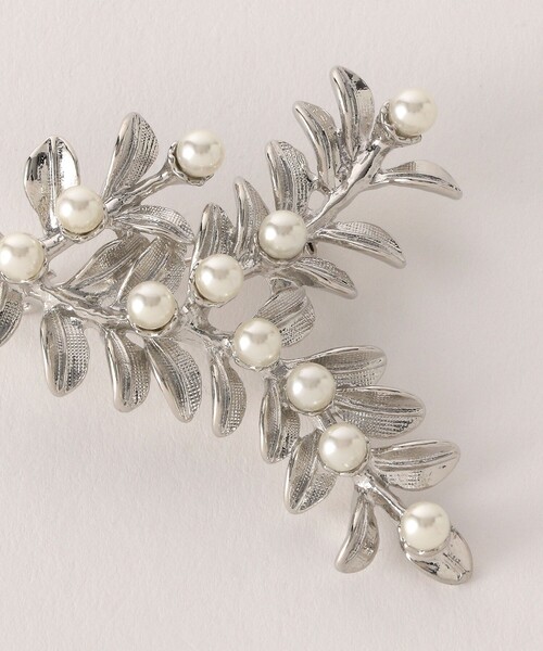 green label relaxing（グリーンレーベルリラクシング）の「リーフ ブローチ（ブローチ/コサージュ・レディース・ゴールド/シルバー・FREE）」の13枚目の写真