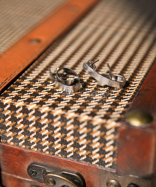 Bou Jeloud（ブージュルード）の「デザインピアス（ピアス（両耳用）・レディース・ゴールド/シルバー・ﾌﾘ-）」の3枚目の写真