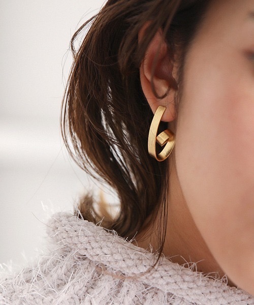 Bou Jeloud（ブージュルード）の「デザインピアス（ピアス（両耳用）・レディース・ゴールド/シルバー・ﾌﾘ-）」の5枚目の写真