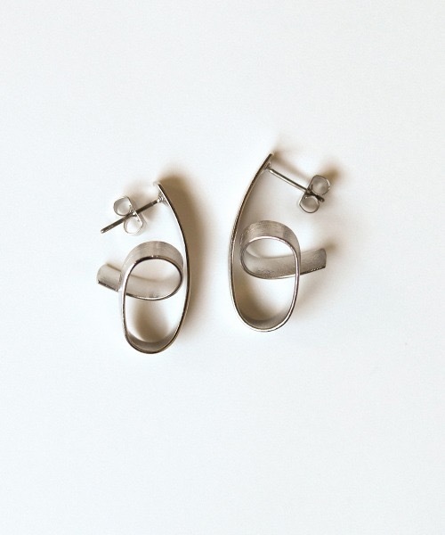 Bou Jeloud（ブージュルード）の「デザインピアス（ピアス（両耳用）・レディース・ゴールド/シルバー・ﾌﾘ-）」の10枚目の写真