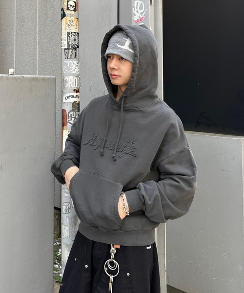 ADAMASTE(アダマスト)の「pigment logo hoodie - ピグメントロゴフーディ(パーカー・メンズ・ブラウン/レッド/ブラック/ブルー・MEDIUM/LARGE)」の9枚目の写真