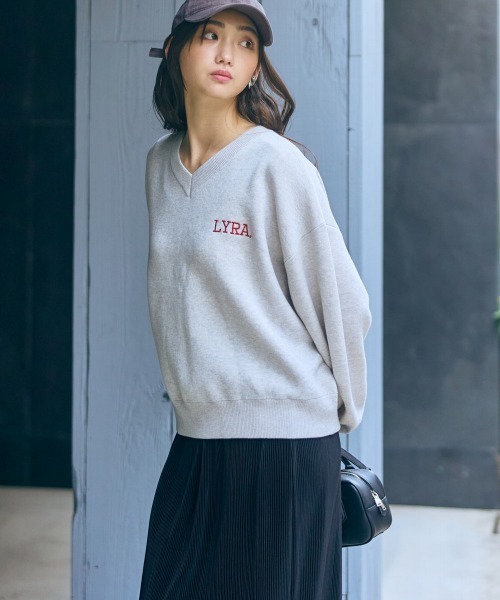 slattgir(スラットジール)の「高身長 スウェットライクロゴニット(トールサイズ)Essenave(ニット/セーター・レディース・オートミール/ネイビー・M~L/LL~3L/4L~5L)」の4枚目の写真