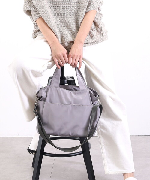 COOCO（クーコ）の「内装仕切り2ＷＡＹトートバッグ／Ａ４対応（ショルダーバッグ・レディース・ブラック/グレー・FREE）」の16枚目の写真