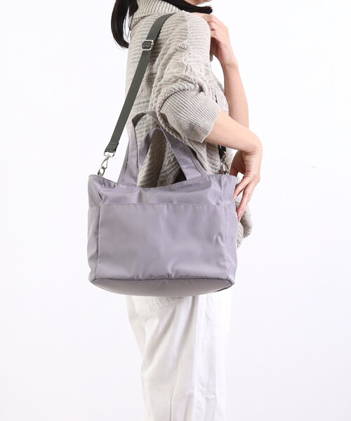 COOCO（クーコ）の「内装仕切り2ＷＡＹトートバッグ／Ａ４対応（ショルダーバッグ・レディース・ブラック/グレー・FREE）」の18枚目の写真