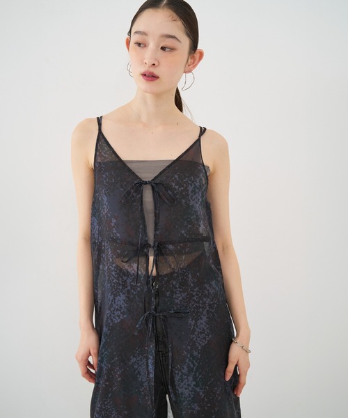 NOMINE（ノミネ）の「【前後着用可】水彩アート ニュアンス柄 2WAY シアー キャミワンピース ロング丈（ワンピース・レディース・グレイッシュブルー/オレンジ/ベージュ/チャコールグレー/ブラウン/ピンク・フリー）」の11枚目の写真