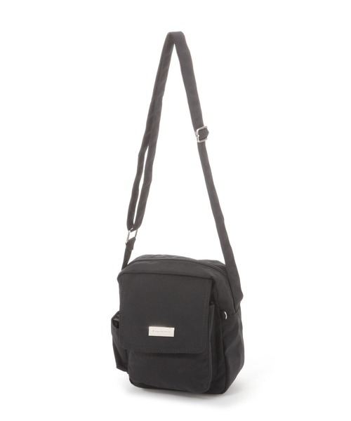 repipi armario（レピピ アルマリオ）の「フラップカラーミニショルダー（ショルダーバッグ・キッズ・イエロー/レッド/アイボリー/ブラック/ブルー・FREE）」の21枚目の写真