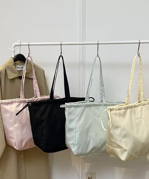 shopnikoniko(ショップニコニコ)の「ミニポーチ付き 巾着ナイロントートバッグ(トートバッグ・レディース・ブラック/アイボリー/グリーン/ピンク・フリー)」の22枚目の写真