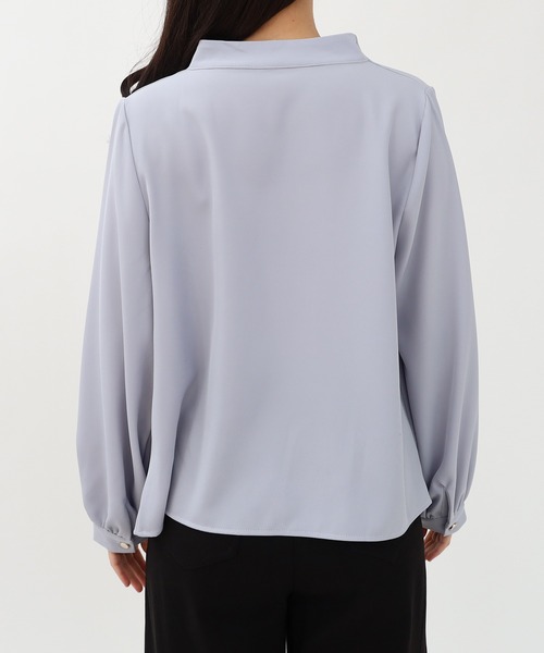 ASTORIA ODIER(アストリアオディール)の「装飾ボタンとろみブラウス(シャツ/ブラウス・レディース・ピンクベージュ/グレイッシュブルー/ミント/ホワイト・MEDIUM)」の19枚目の写真