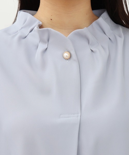 ASTORIA ODIER(アストリアオディール)の「装飾ボタンとろみブラウス(シャツ/ブラウス・レディース・ピンクベージュ/グレイッシュブルー/ミント/ホワイト・MEDIUM)」の20枚目の写真