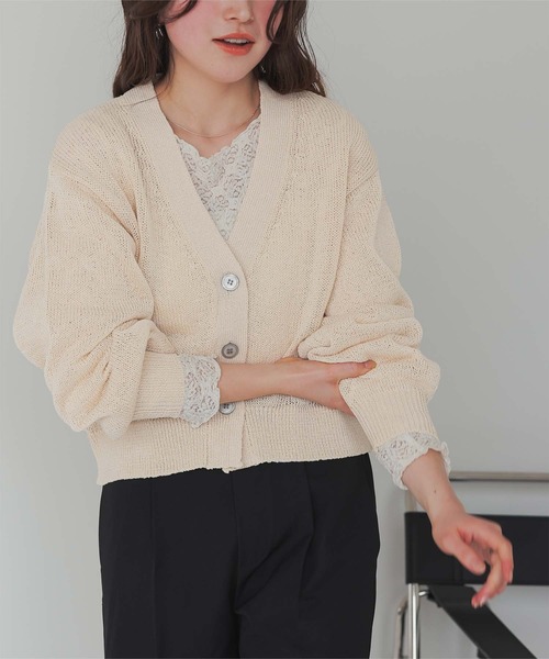 titivate(ティティベイト)の「リネンタッチVネックニットカーディガン(カーディガン/ボレロ・レディース・ピンク/ブラック/ライトベージュ/オフホワイト/ブルー・M/L)」の18枚目の写真