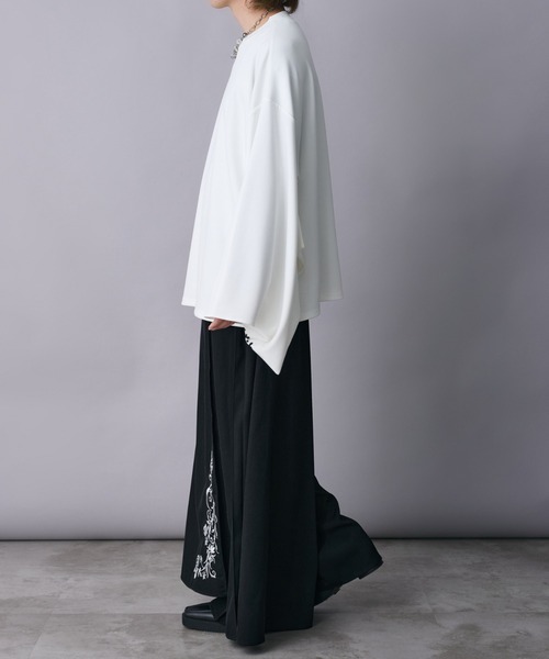 Ellno Loset(エルノロゼット)の「和スリーブフラワープリントロンT(Tシャツ/カットソー・メンズ・ブラック/オフホワイト・SMALL/MEDIUM/LARGE)」の8枚目の写真