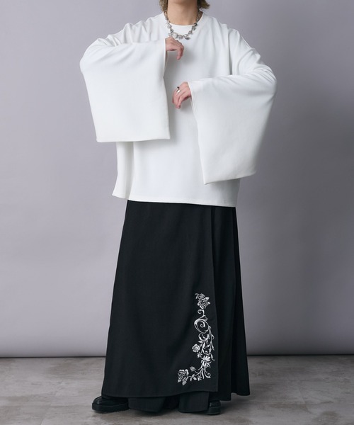 Ellno Loset(エルノロゼット)の「和スリーブフラワープリントロンT(Tシャツ/カットソー・メンズ・ブラック/オフホワイト・SMALL/MEDIUM/LARGE)」の6枚目の写真