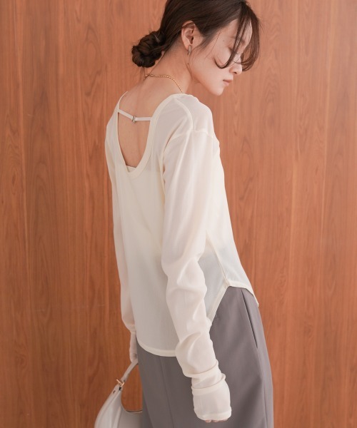 Bab(バブ)の「ホックデザインプルオーバー(Tシャツ/カットソー・レディース・アイボリー/ブラック/グレイッシュベージュ・FREE)」の8枚目の写真
