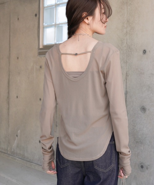 Bab(バブ)の「ホックデザインプルオーバー(Tシャツ/カットソー・レディース・アイボリー/ブラック/グレイッシュベージュ・FREE)」の15枚目の写真