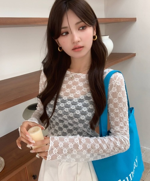 everycoco(エブリーココ)の「フローラルレースロングTシャツ(Tシャツ/カットソー・レディース・ホワイト/ブラック/アイボリー・FREE)」の15枚目の写真