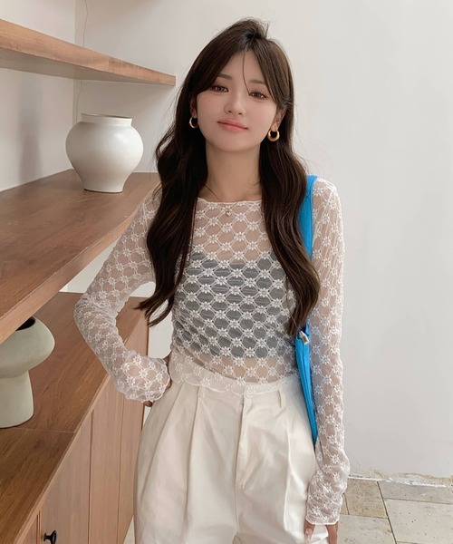 everycoco(エブリーココ)の「フローラルレースロングTシャツ(Tシャツ/カットソー・レディース・ホワイト/ブラック/アイボリー・FREE)」の14枚目の写真