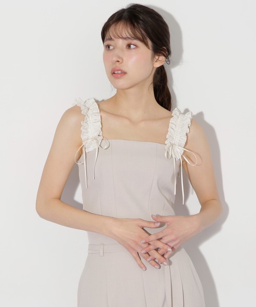 JILL by JILL STUART（ジルバイジルスチュアート）の「〈セットアップ対応〉フリルショルダービスチェ（シャツ/ブラウス・レディース・グレー/ブルー/ベージュ・FREE）」の15枚目の写真