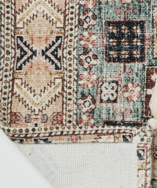 MILLION CARATS（ミリオンカラッツ）の「オリエンタルなラグデザインを施したアンティーク調の風合いが魅力のデジタルプリントランチョンマット（ランチョンマット/テーブルウェア・レディース・ブルー/オフホワイト/ピンク・FREE）」の6枚目の写真