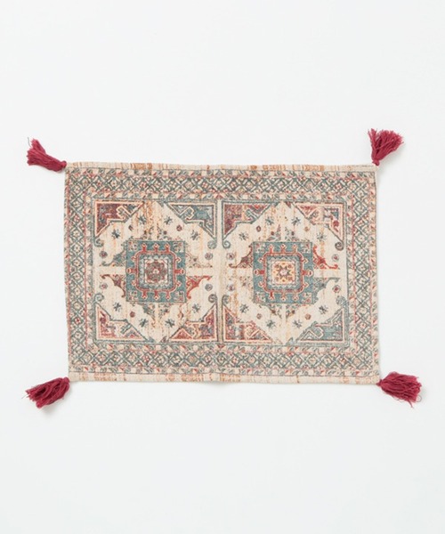 MILLION CARATS（ミリオンカラッツ）の「オリエンタルなラグデザインを施したアンティーク調の風合いが魅力のデジタルプリントランチョンマット（ランチョンマット/テーブルウェア・レディース・ブルー/オフホワイト/ピンク・FREE）」の14枚目の写真