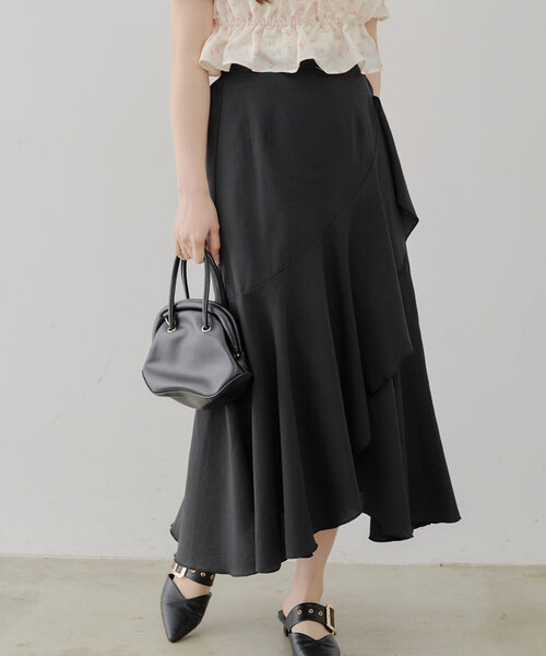 continuer de NICE CLAUP（コンティニューデナイスクラップ）の「【@reve.perle_セレクト】ラッフルロングスカート（スカート・レディース・チェック/ブラック・FREE）」の4枚目の写真